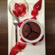 Fraises et chocolat : un dessert qui fait sensation !