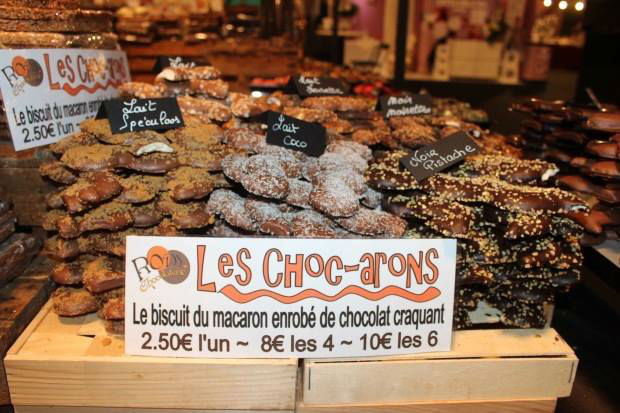 Des chocolats hybrides : combinaison de chocolats et macarons