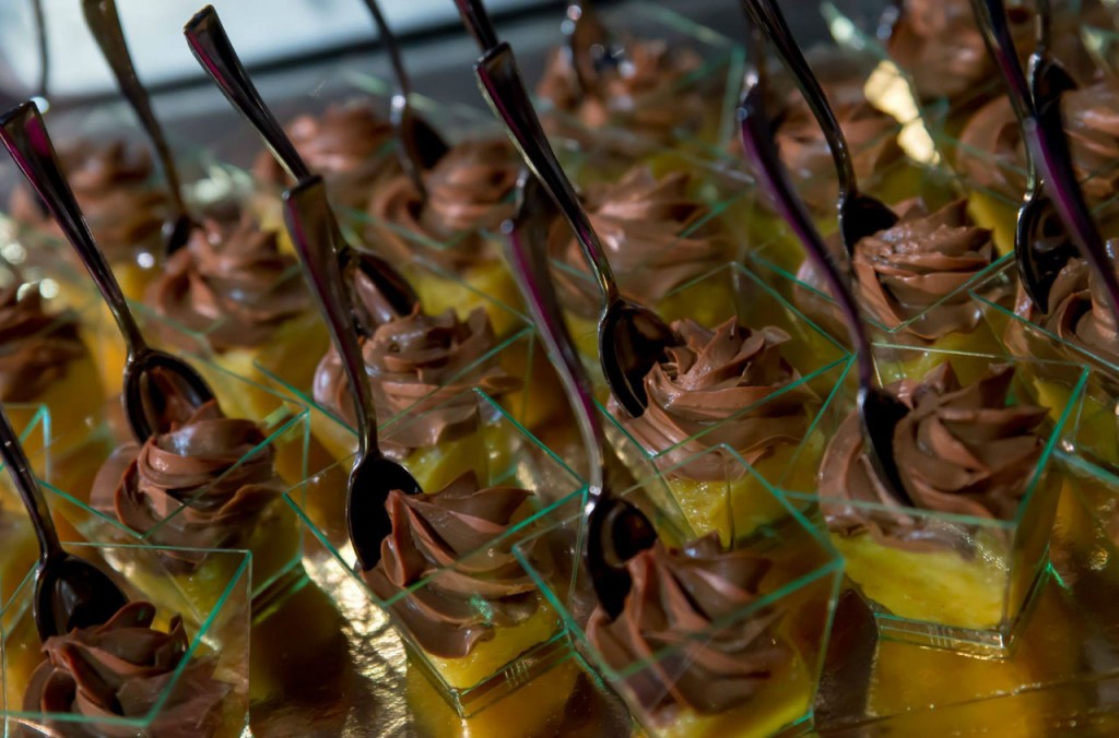 Présentation de verrines avec une mousse de chocolat