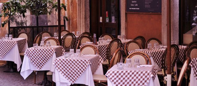 Quel restaurant réserver pour votre dîner d’affaires à Paris ?