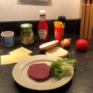 Le plat préféré des ados : « Le Hamburger »